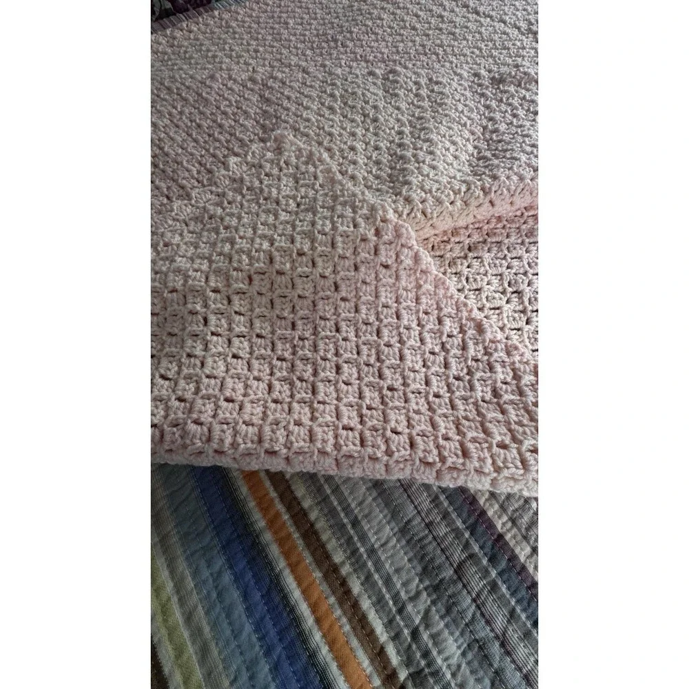 VTG Handmade Peach Crocheted Bedspread Coverlet 72x70 Peach Not Pink